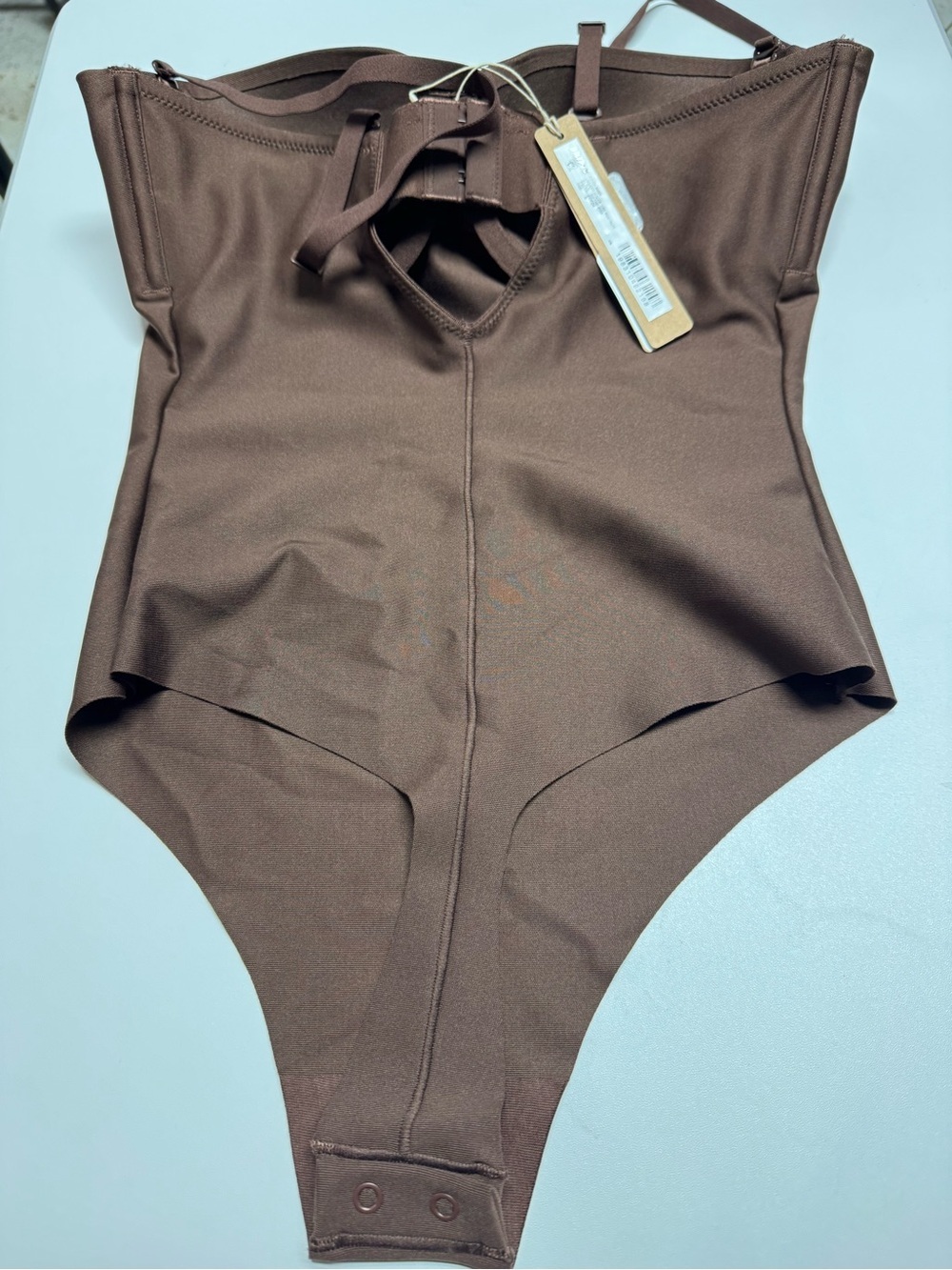 SKIMS BODY UNDERWIRE THONG BODYSUIT - Picture 8 of 14
